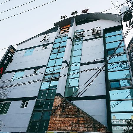 Gumi A Motel Екстериор снимка