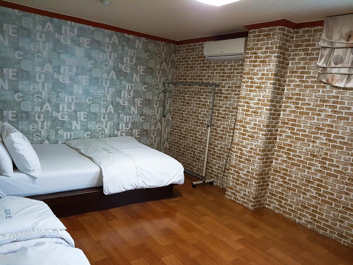 Gumi A Motel Екстериор снимка